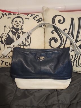 Bodhi Two Tone Leather Bag 🛍️ - CUTE!